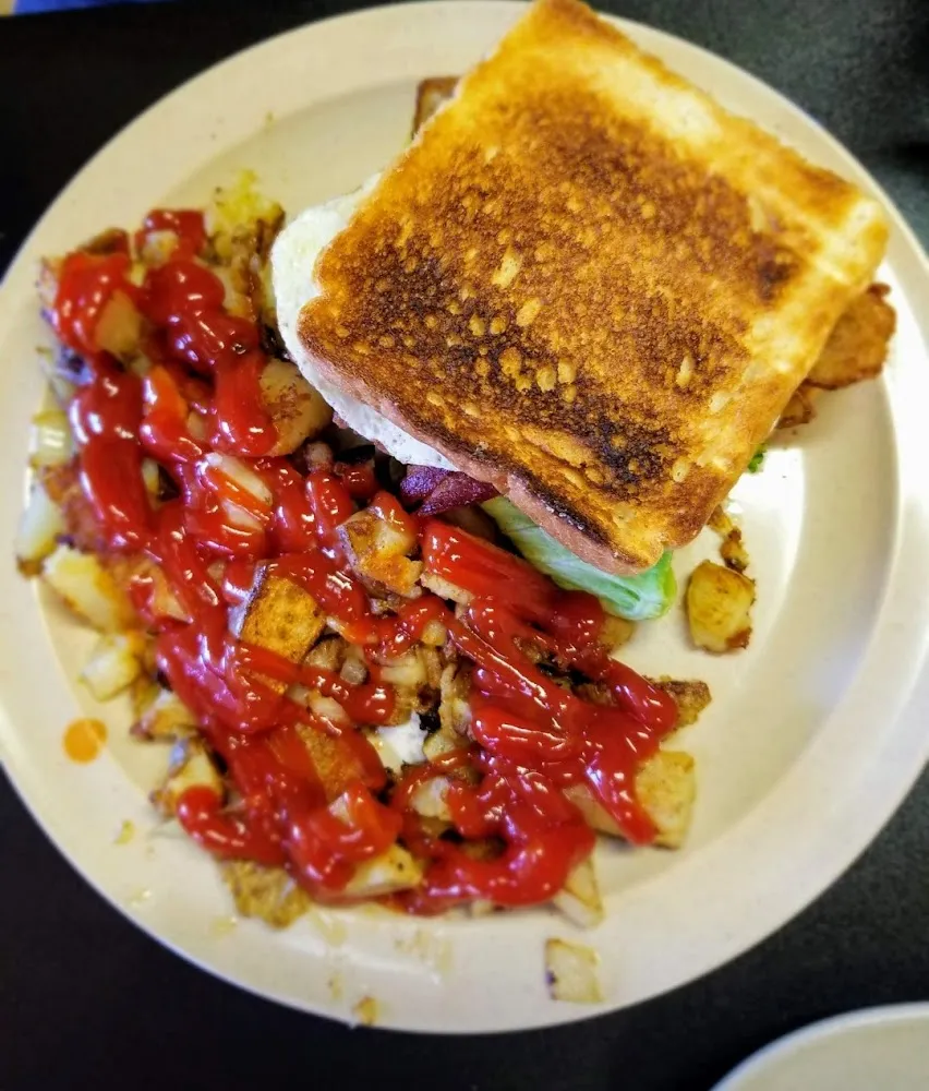 blt with an Egg and Hashbrowns